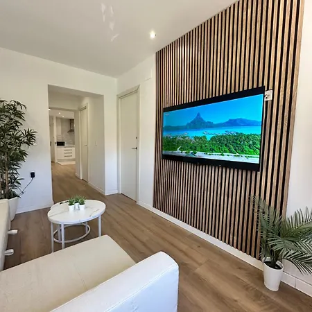 Claveles De Luxe Апартаменты *